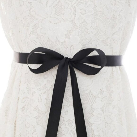 Wedding dress sash satin bow crystals sparkly elegant brand new great condition - Picture 14 of 14